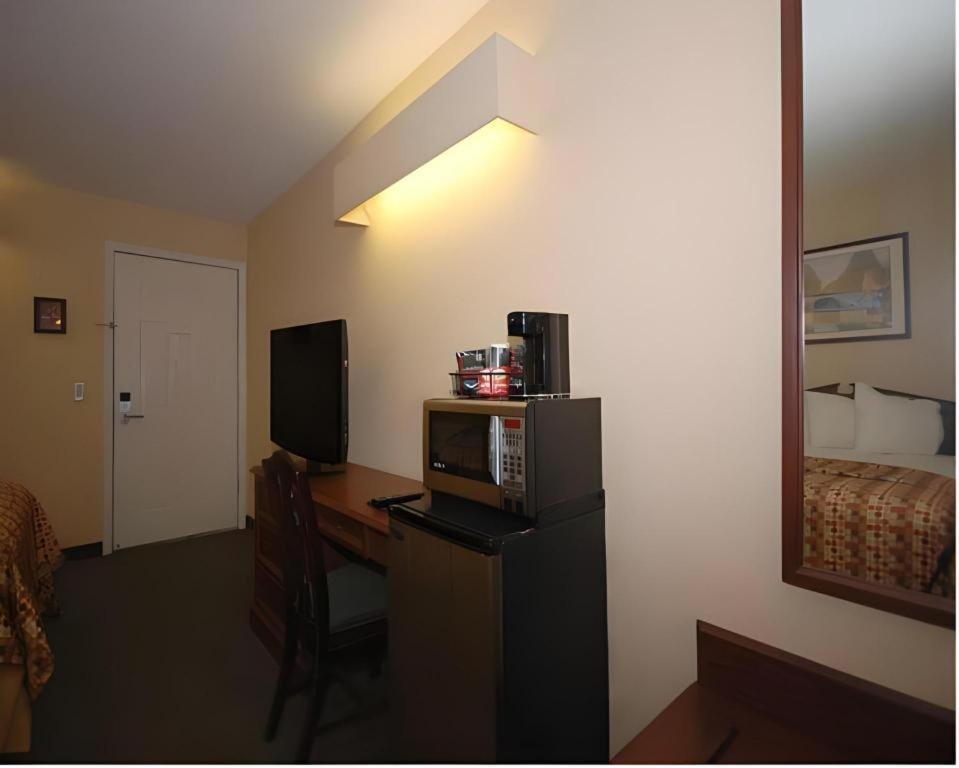 Rodeway Inn Sylacauga Hwy 280 エクステリア 写真