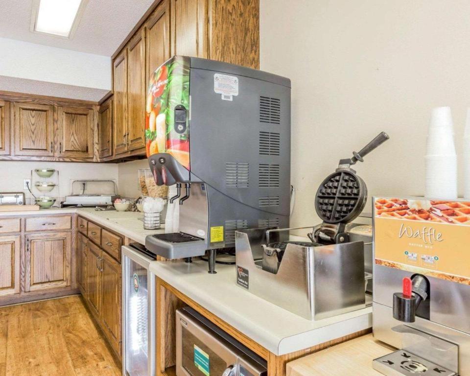 Rodeway Inn Sylacauga Hwy 280 エクステリア 写真